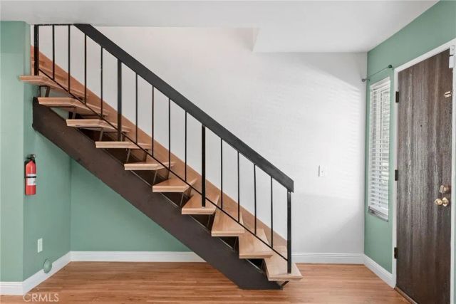 20119 Leadwell Street 3, Winnetka, CA 91306