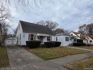 7483 Dacosta, Detroit, MI 48239