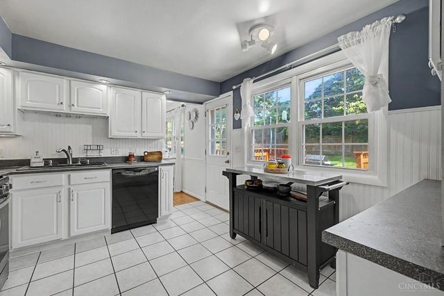 1104 Imprint Lane, Forest Park, OH 45240
