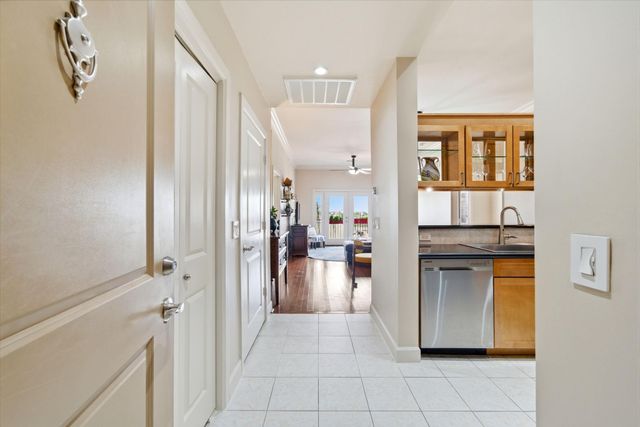 100 Willard Street 36, Houston, TX 77006