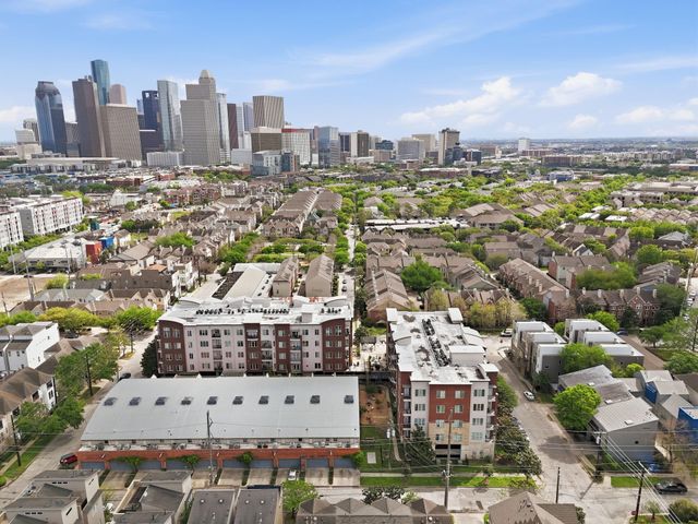 100 Willard Street 36, Houston, TX 77006