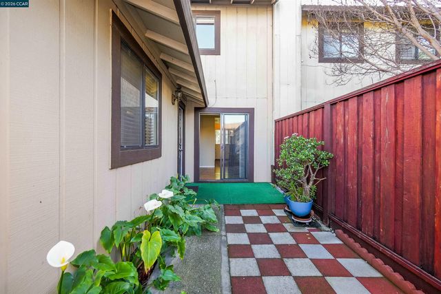 2600 Giant Rd 37, San Pablo, CA 94806