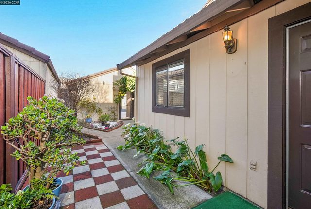 2600 Giant Rd 37, San Pablo, CA 94806