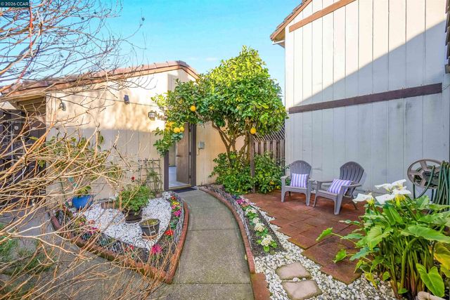 2600 Giant Rd 37, San Pablo, CA 94806