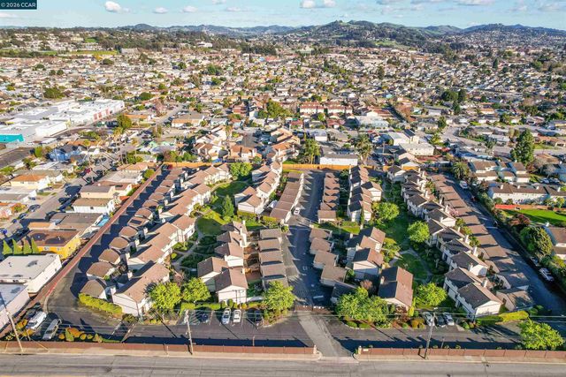 2600 Giant Rd 37, San Pablo, CA 94806