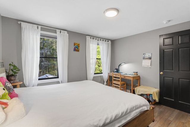 2 Wildwood Dr, Brookline, NH 03033