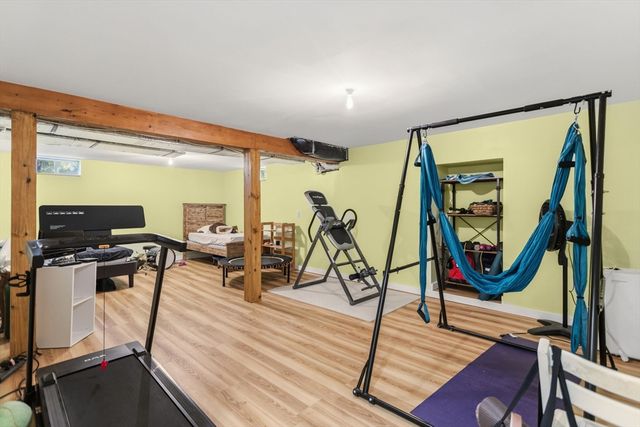 2 Wildwood Dr, Brookline, NH 03033