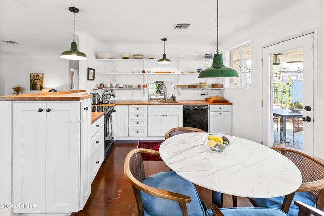 1105 W WILLETTA Street, Phoenix, AZ 85007