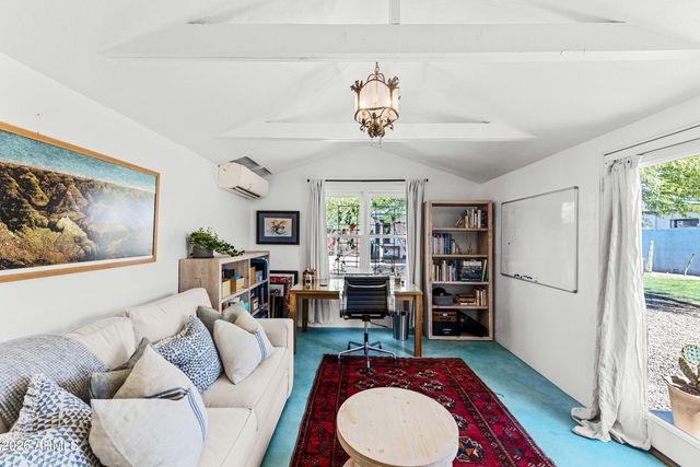 1105 W WILLETTA Street, Phoenix, AZ 85007