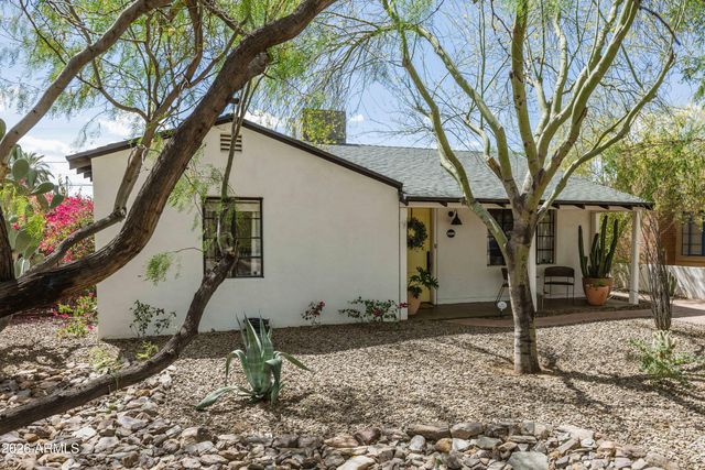 1105 W WILLETTA Street, Phoenix, AZ 85007