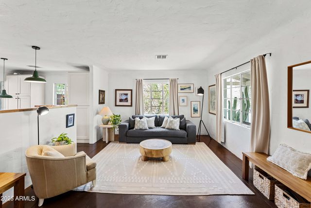 1105 W WILLETTA Street, Phoenix, AZ 85007