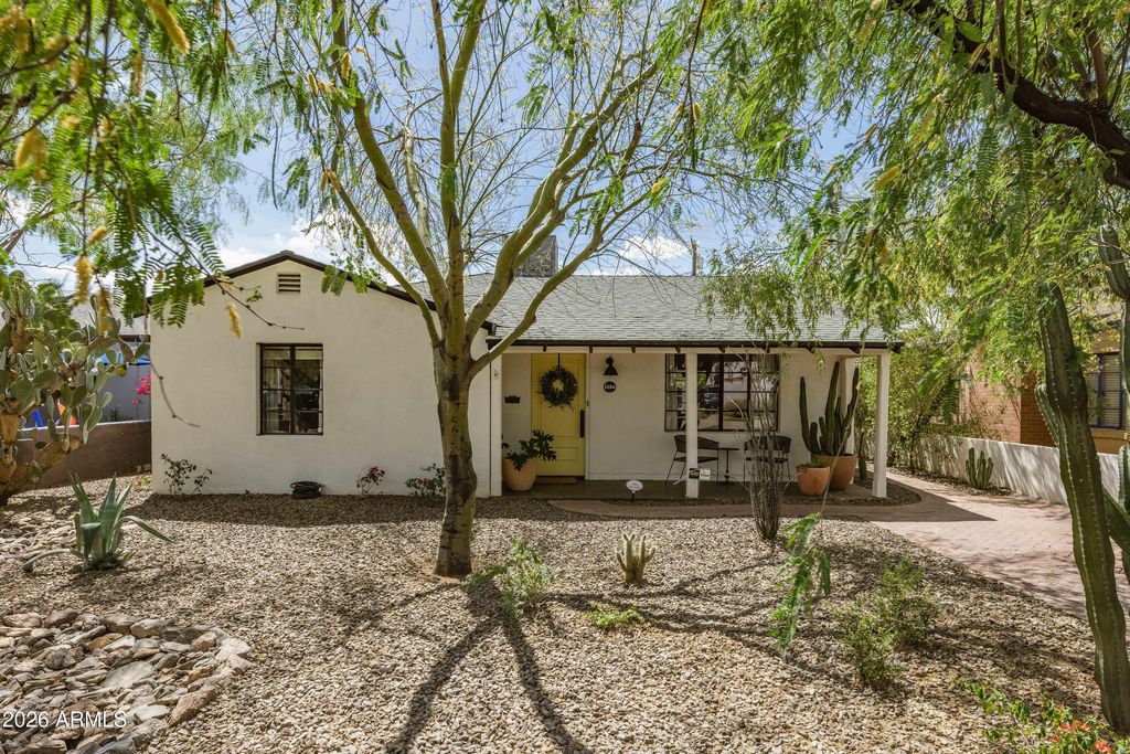 1105 W WILLETTA Street, Phoenix, AZ 85007