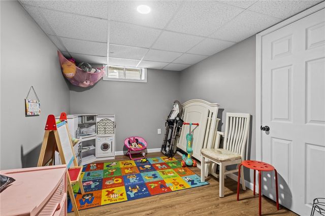 33 Belmont Avenue, East Providence, RI 02914