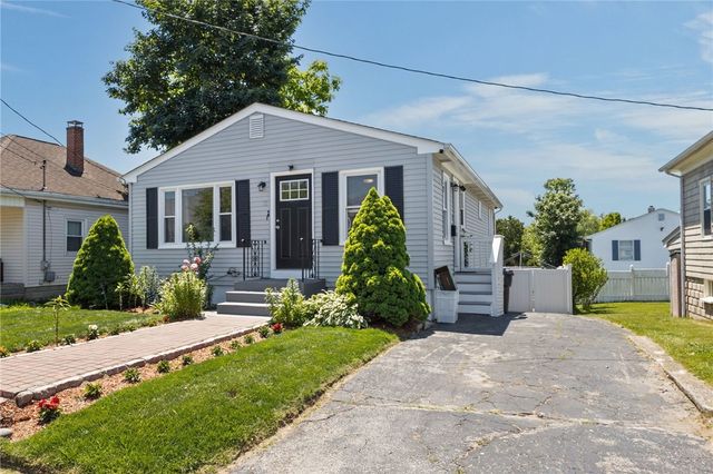 33 Belmont Avenue, East Providence, RI 02914