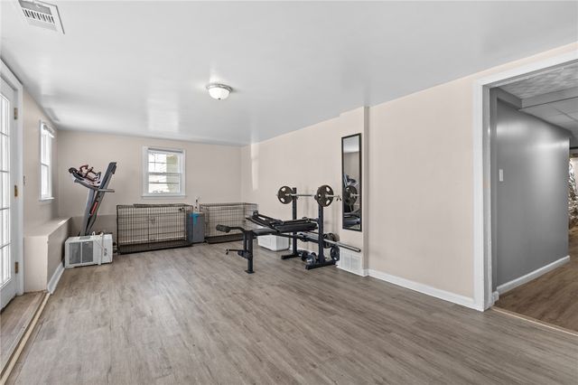 33 Belmont Avenue, East Providence, RI 02914