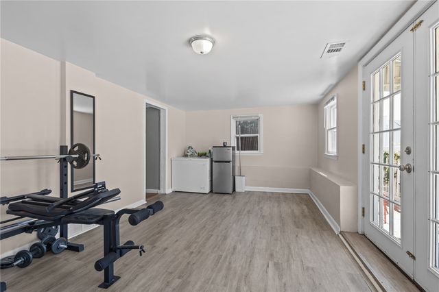 33 Belmont Avenue, East Providence, RI 02914