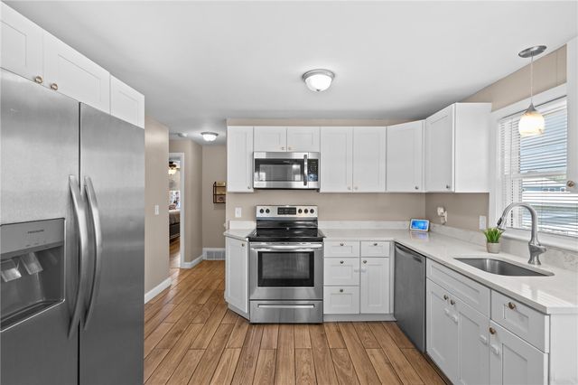 33 Belmont Avenue, East Providence, RI 02914
