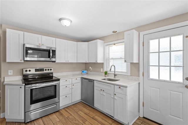33 Belmont Avenue, East Providence, RI 02914