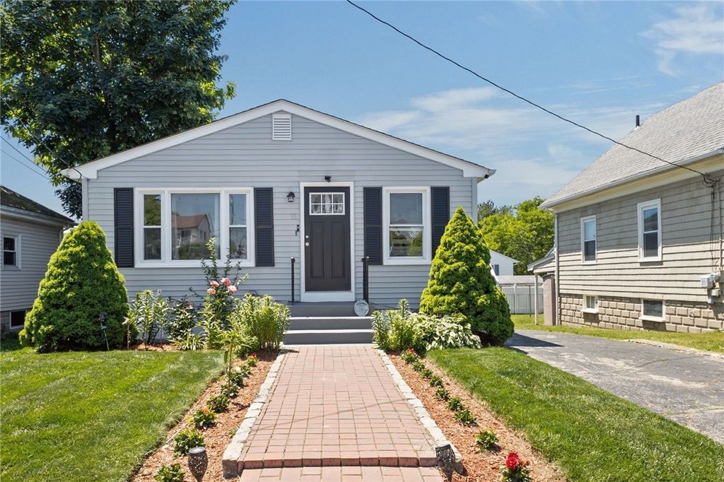 33 Belmont Avenue, East Providence, RI 02914