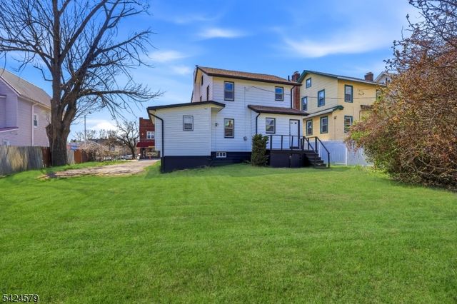 458 Springdale Ave, East Orange City, NJ 07017