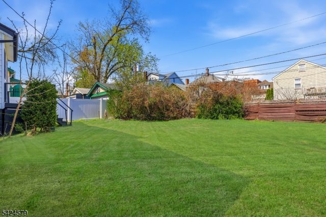 458 Springdale Ave, East Orange City, NJ 07017