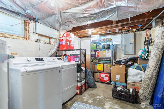 9440 35th Avenue SW, Seattle, WA 98126