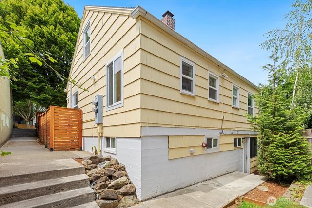 9440 35th Avenue SW, Seattle, WA 98126