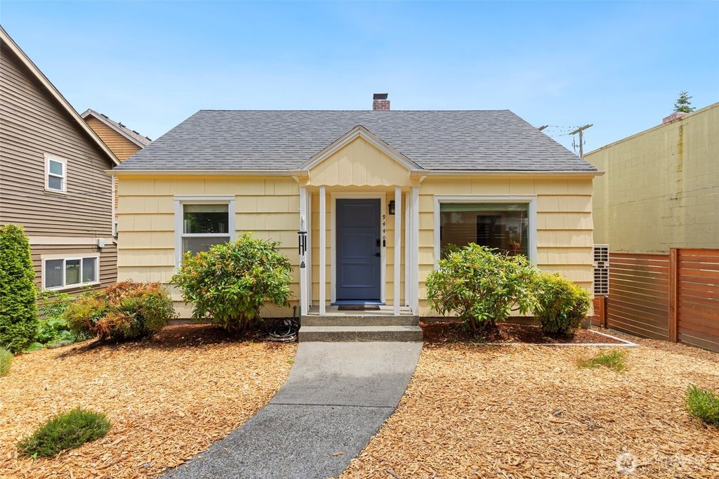 9440 35th Avenue SW, Seattle, WA 98126