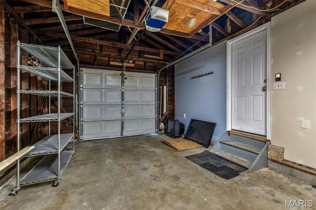 3611 Navajo Drive, Other, MO 63125