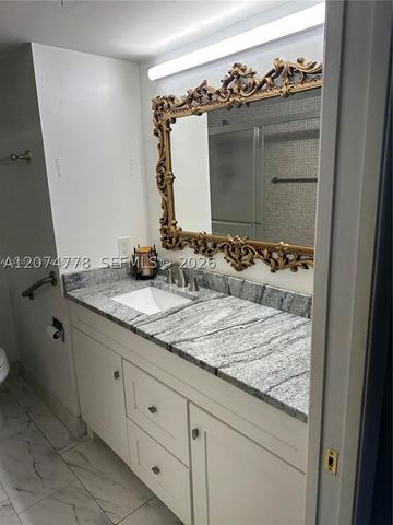 2027 Hythe B 2027, Boca Raton, FL 33434