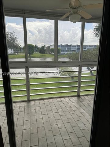 2027 Hythe B 2027, Boca Raton, FL 33434