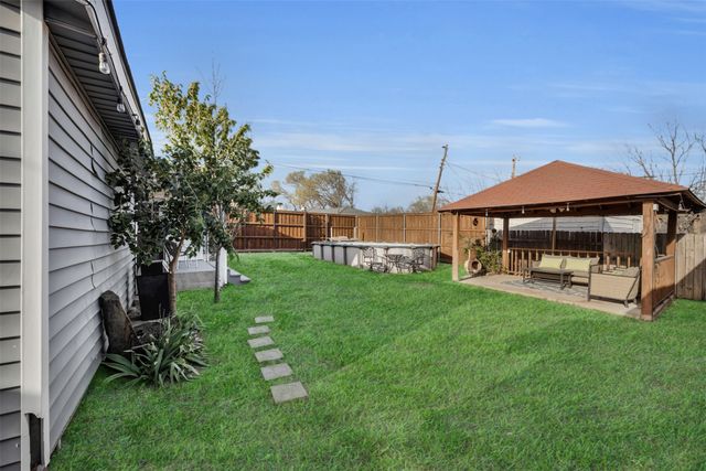 1607 Brandon Street, Dallas, TX 75208