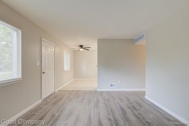 11242 Ziegler Street, Taylor, MI 48180