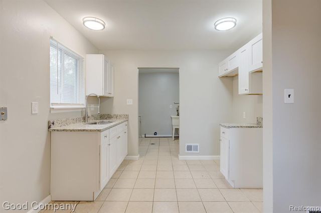 11242 Ziegler Street, Taylor, MI 48180