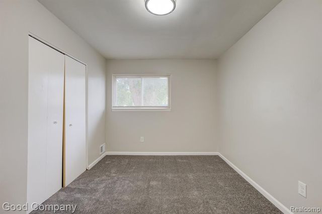 11242 Ziegler Street, Taylor, MI 48180