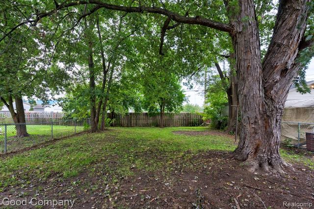11242 Ziegler Street, Taylor, MI 48180