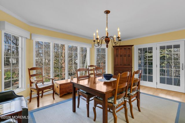 32 Glen Oak Drive, Middletown, NJ 07748