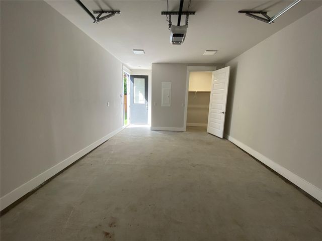 6920 Bethune Ave 2, Austin, TX 78752