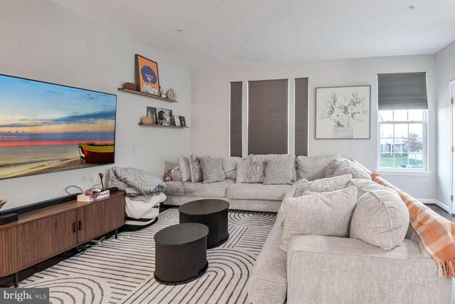 7638 TIMBERCROSS LN, Glen Burnie, MD 21060