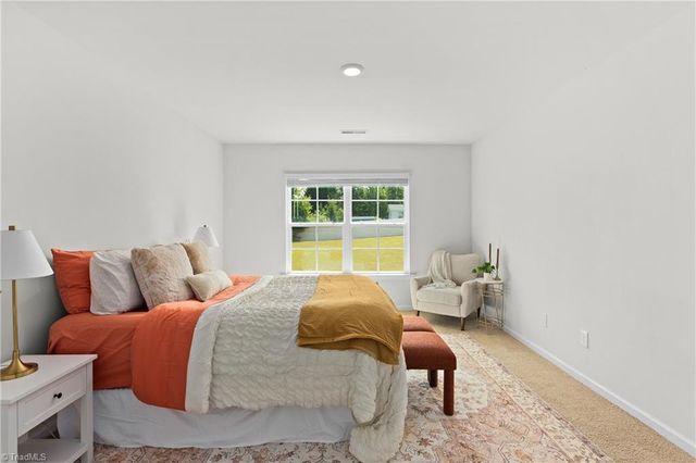 130 Preston Oaks Drive, King, NC 27021