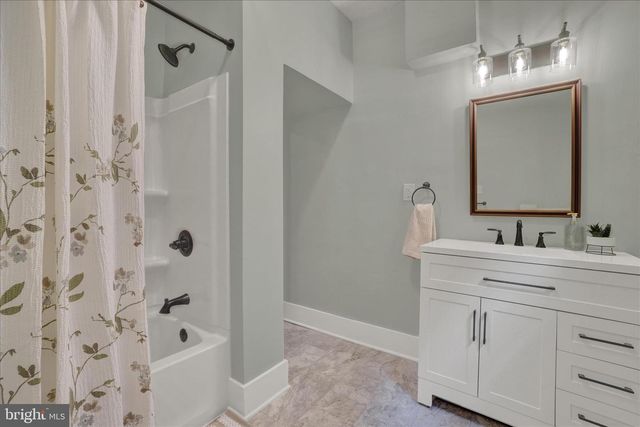 237 S PLEASANT AVE, Dallastown, PA 17313