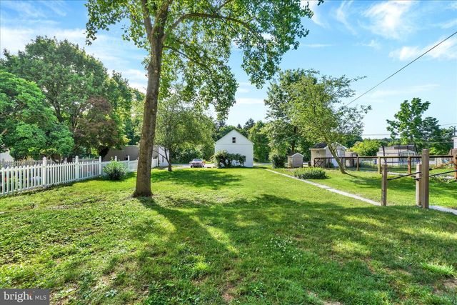 237 S PLEASANT AVE, Dallastown, PA 17313