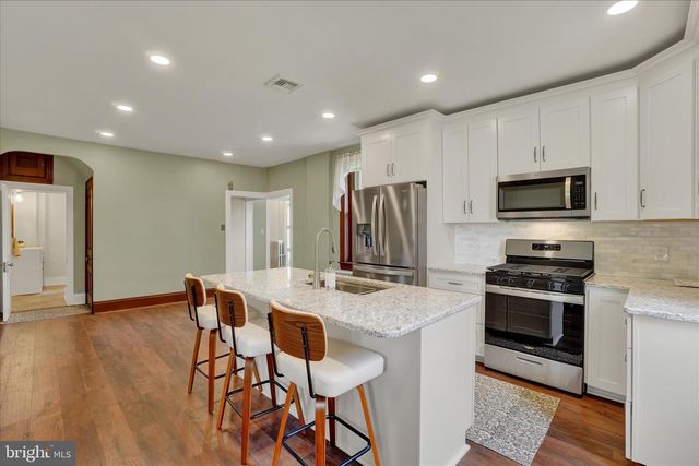 237 S PLEASANT AVE, Dallastown, PA 17313