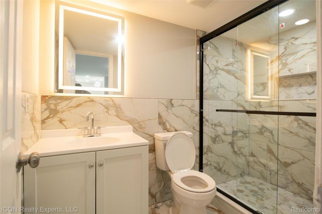 17700 Koogler Street, Clinton Charter Township, MI 48038