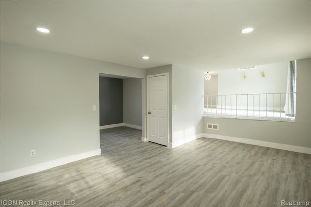 17700 Koogler Street, Clinton Charter Township, MI 48038