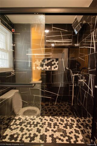 17700 Koogler Street, Clinton Charter Township, MI 48038