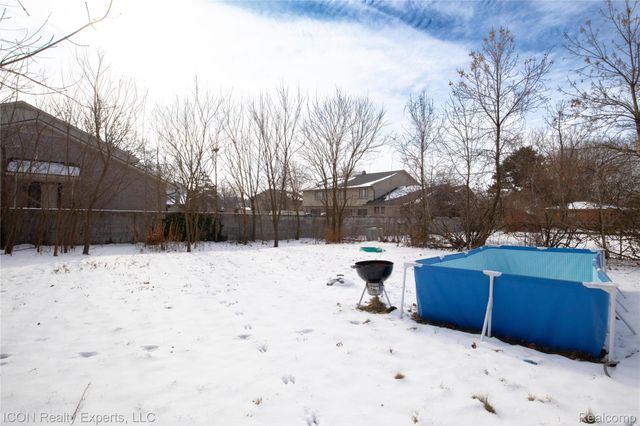 17700 Koogler Street, Clinton Charter Township, MI 48038