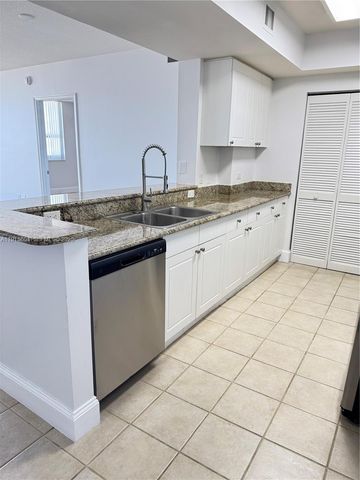 19501 W Country Club Drive 2310, Aventura, FL 33180
