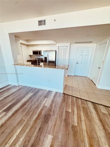 19501 W Country Club Drive 2310, Aventura, FL 33180