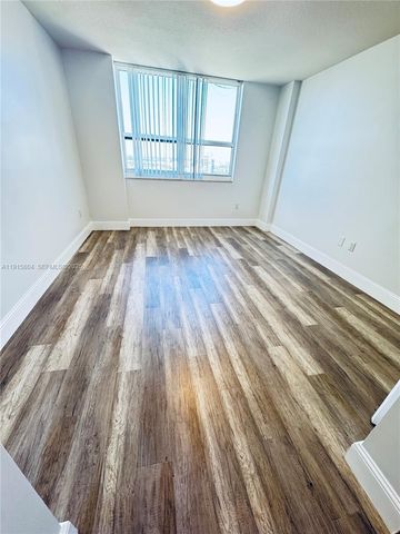 19501 W Country Club Drive 2310, Aventura, FL 33180